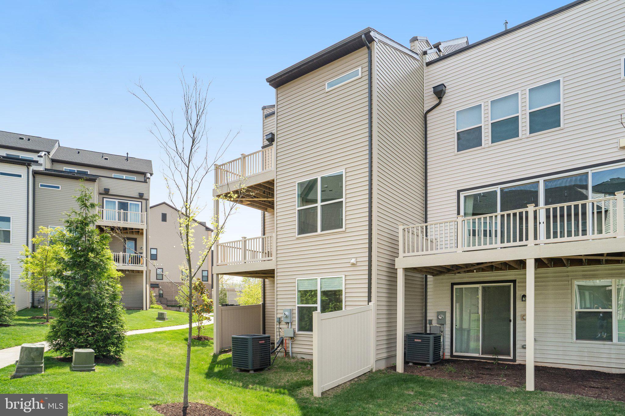 THE BOULEVARDS AT WESTFIELDS - Residential