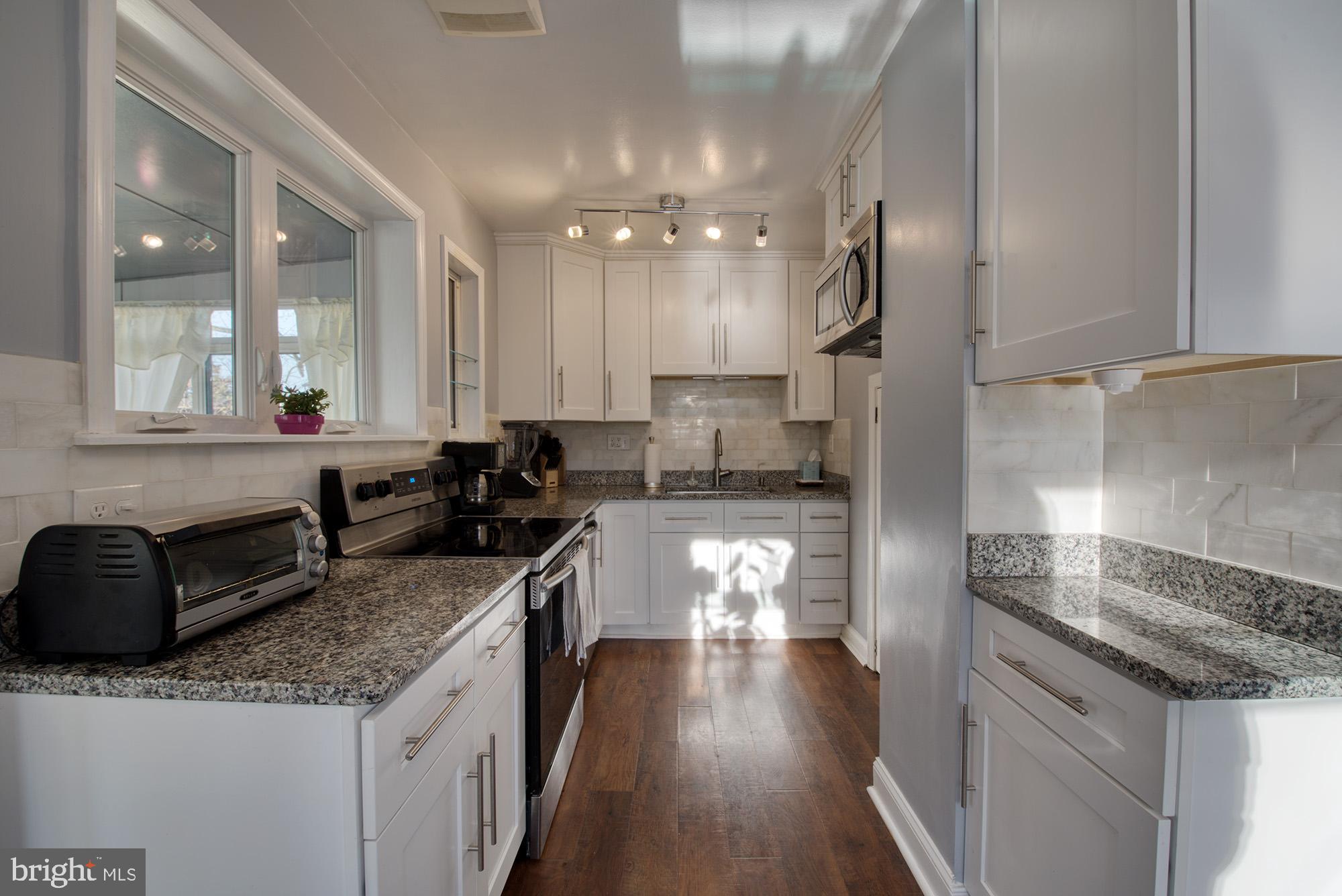 AYRLAWN - Residential