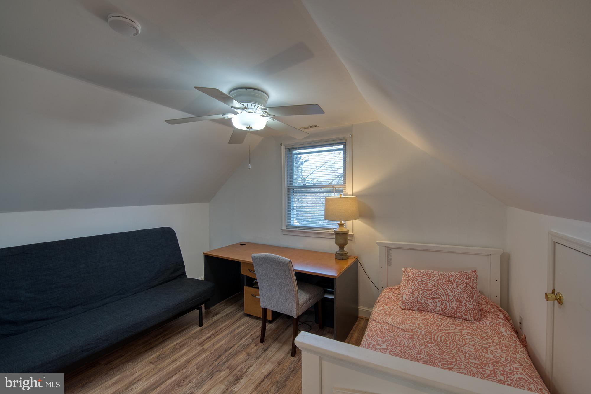 AYRLAWN - Residential