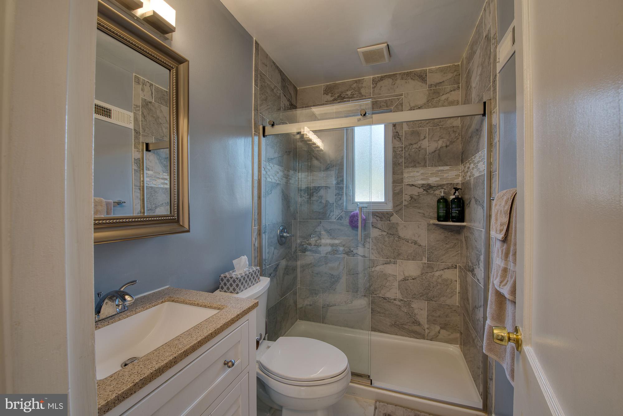 AYRLAWN - Residential