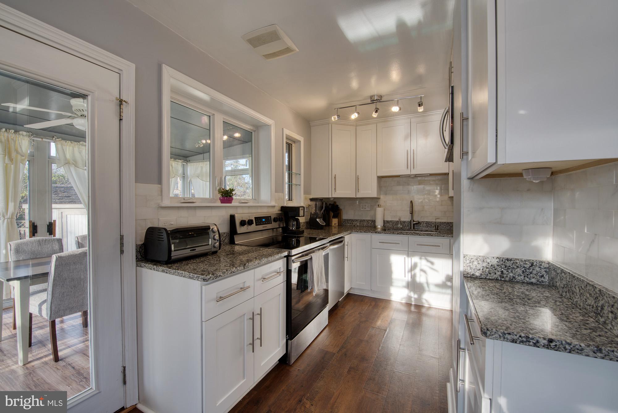 AYRLAWN - Residential