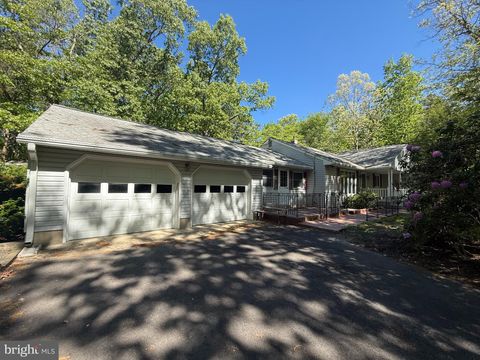 Homes For Sale - 229 Oakshade Road<br/> Burlington County, TABERNACLE, NJ 08088