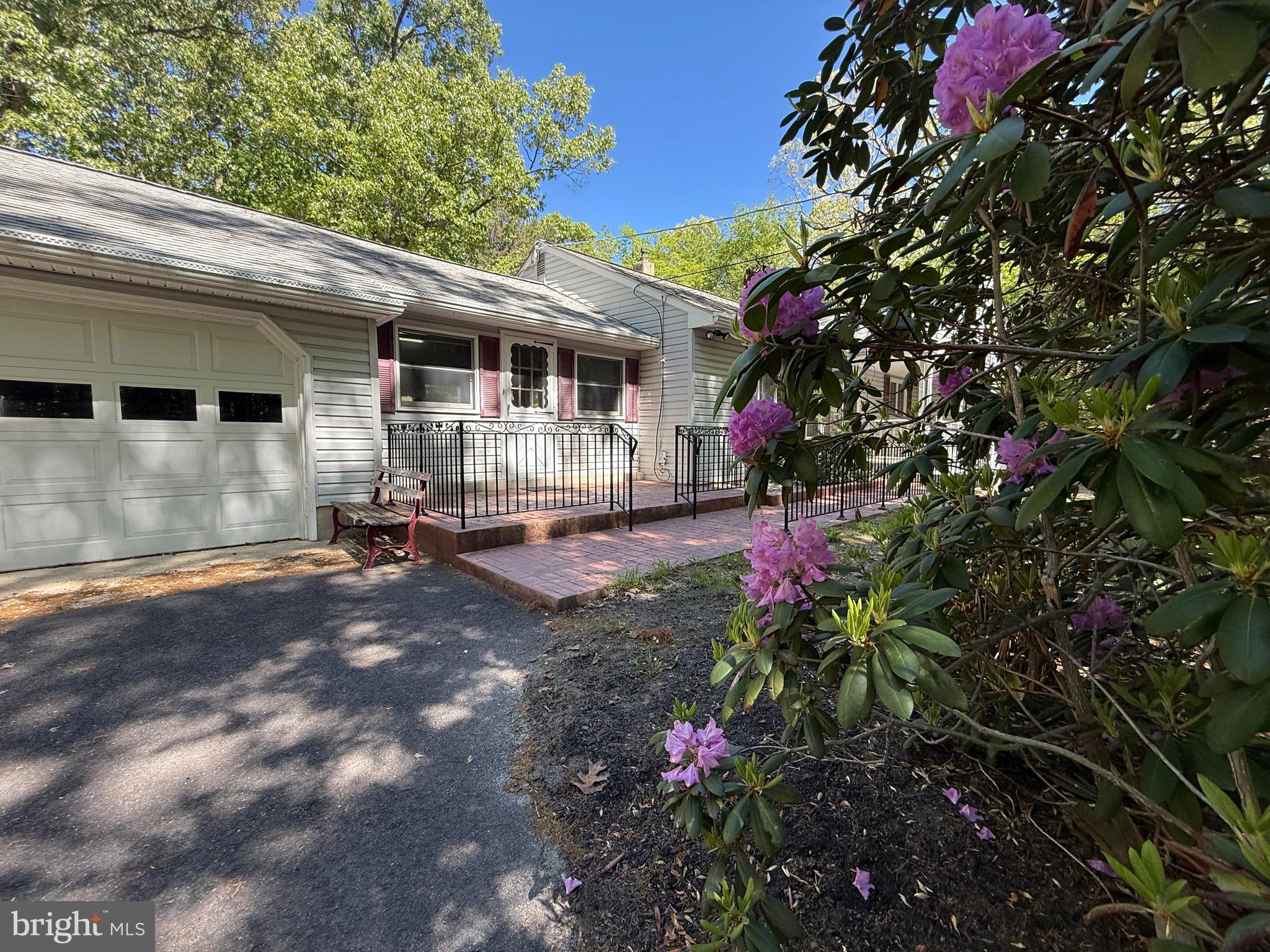 229 OAKSHADE ROAD