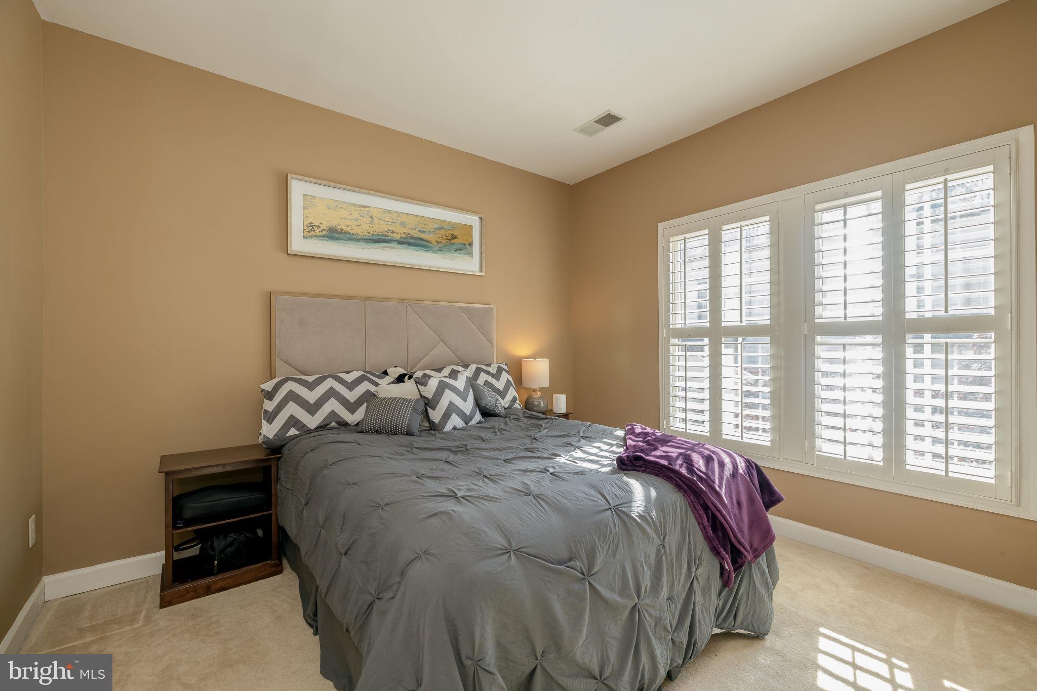 OLD TOWN GREENS - Residential