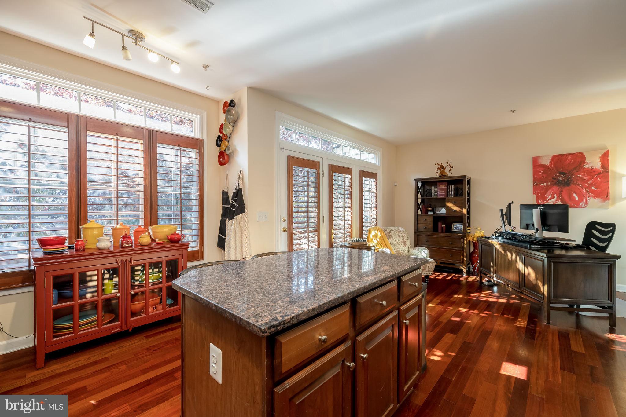 OLD TOWN GREENS - Residential