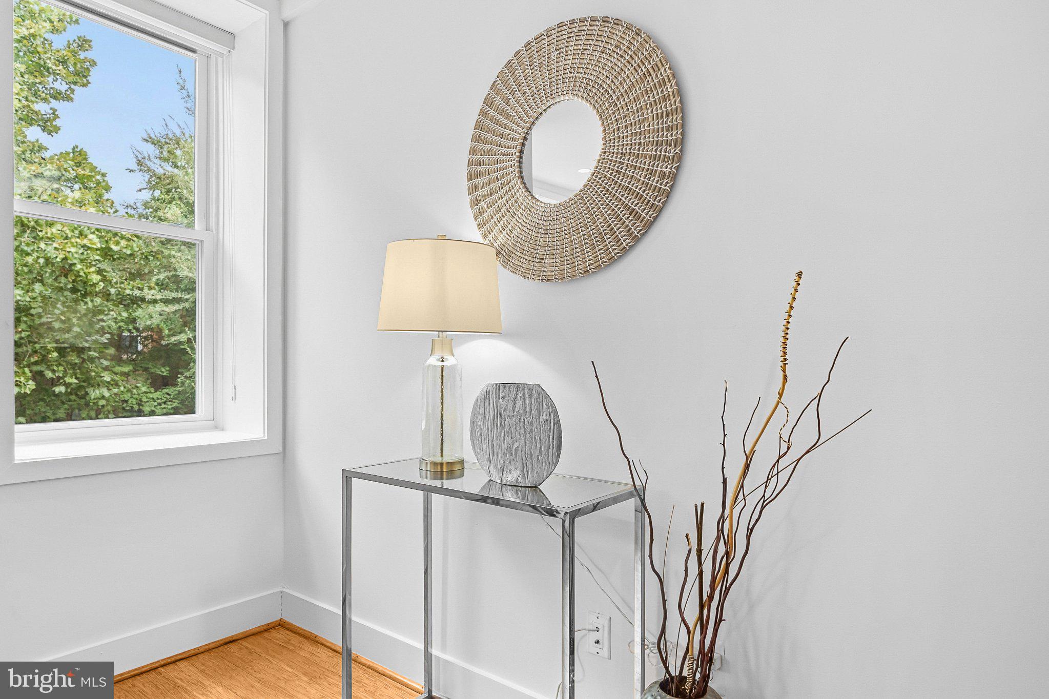 132 V STREET NW 2