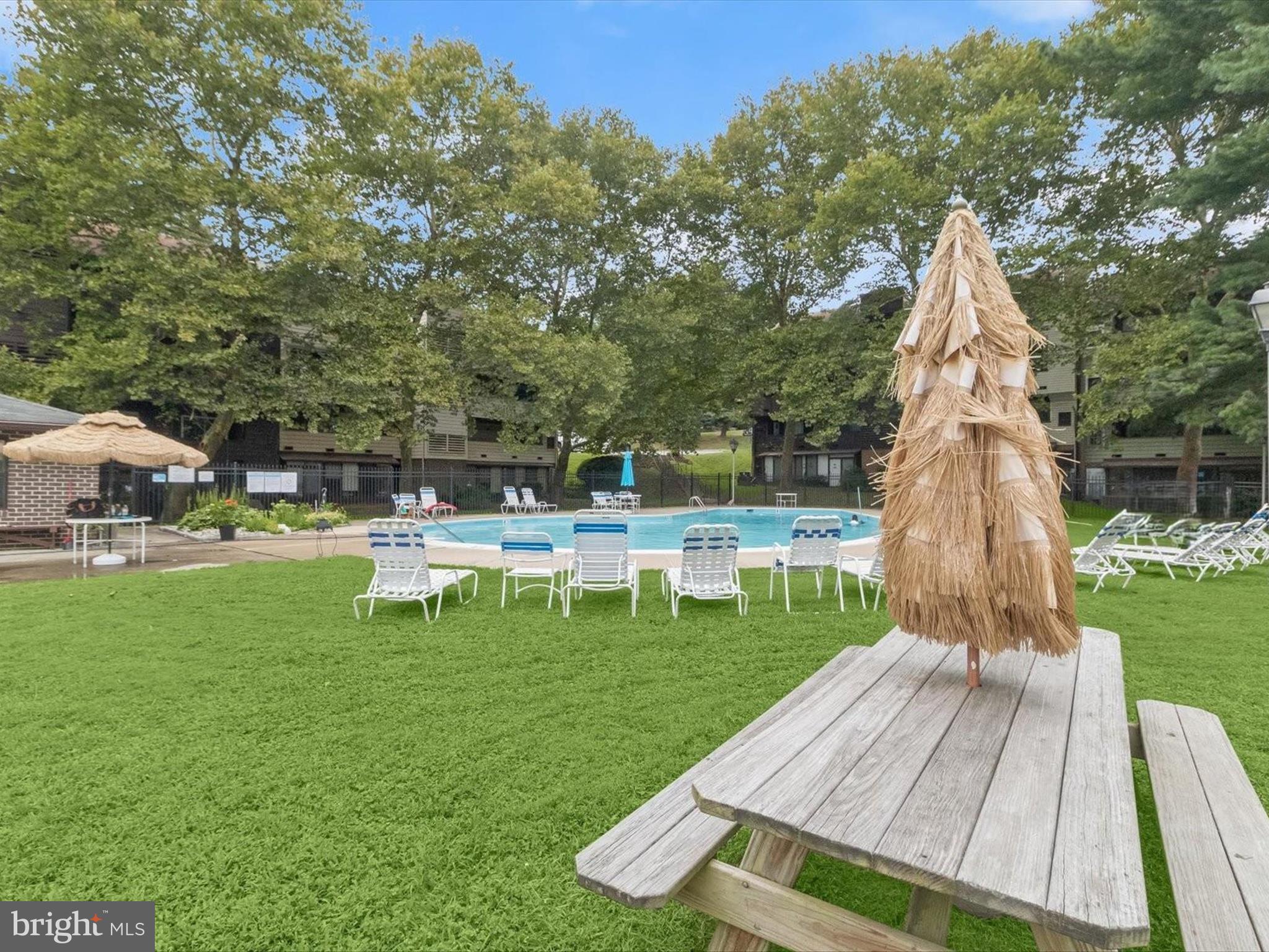 ROCKLAND RUN - Residential