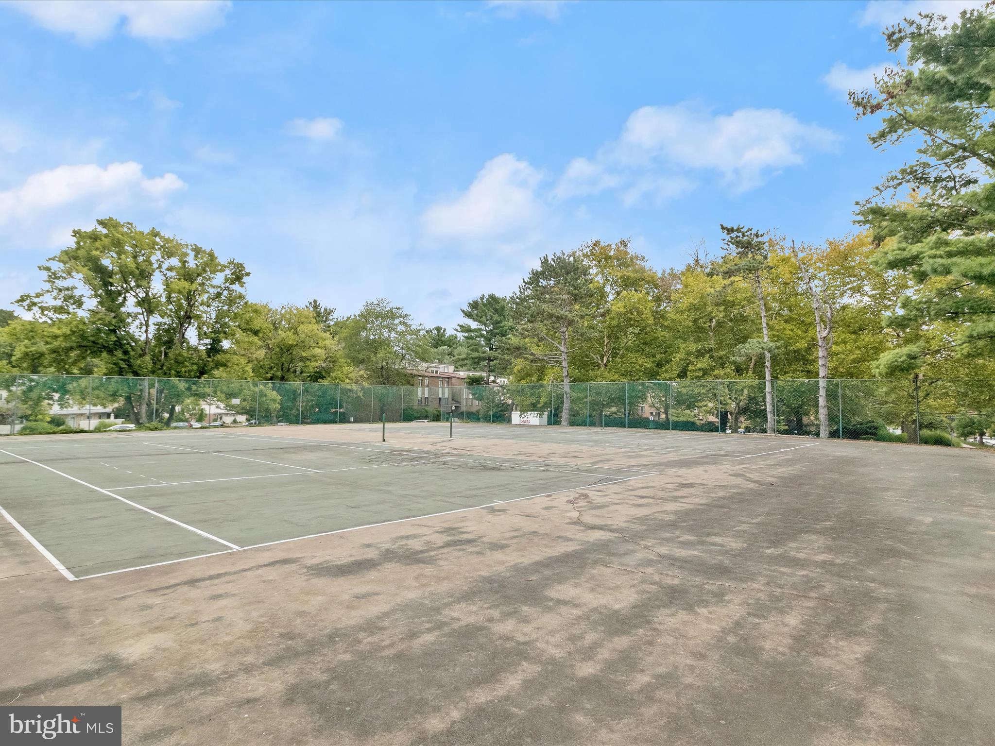 ROCKLAND RUN - Residential