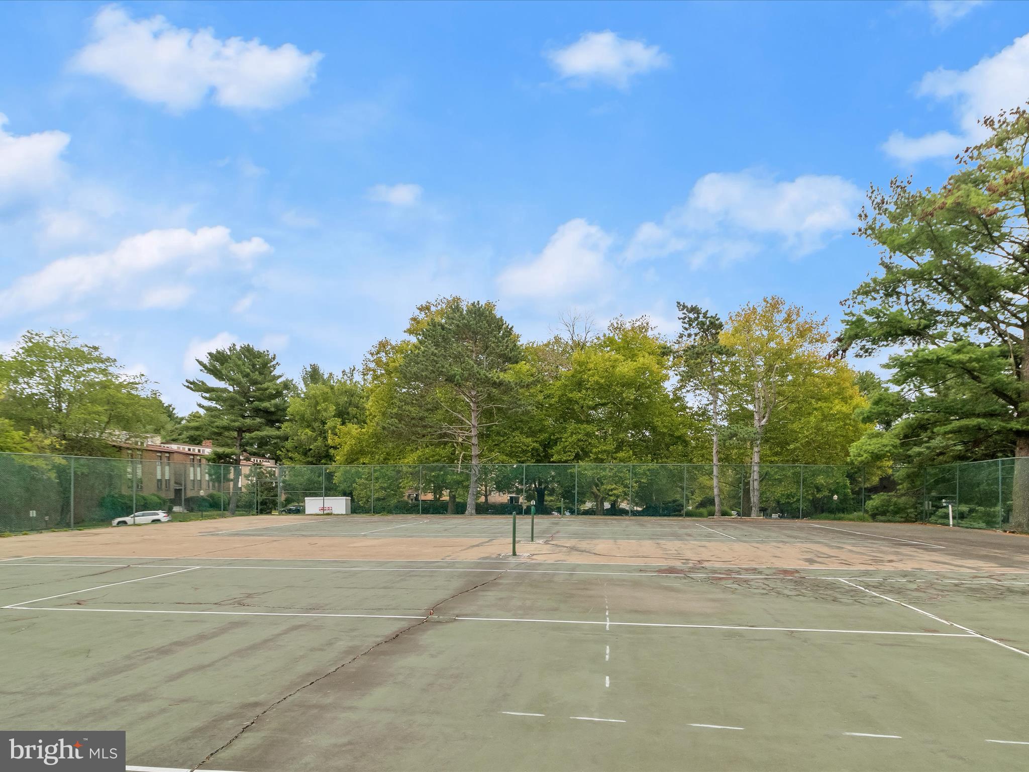 ROCKLAND RUN - Residential