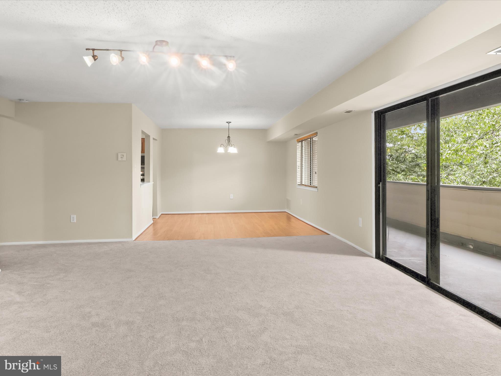 ROCKLAND RUN - Residential