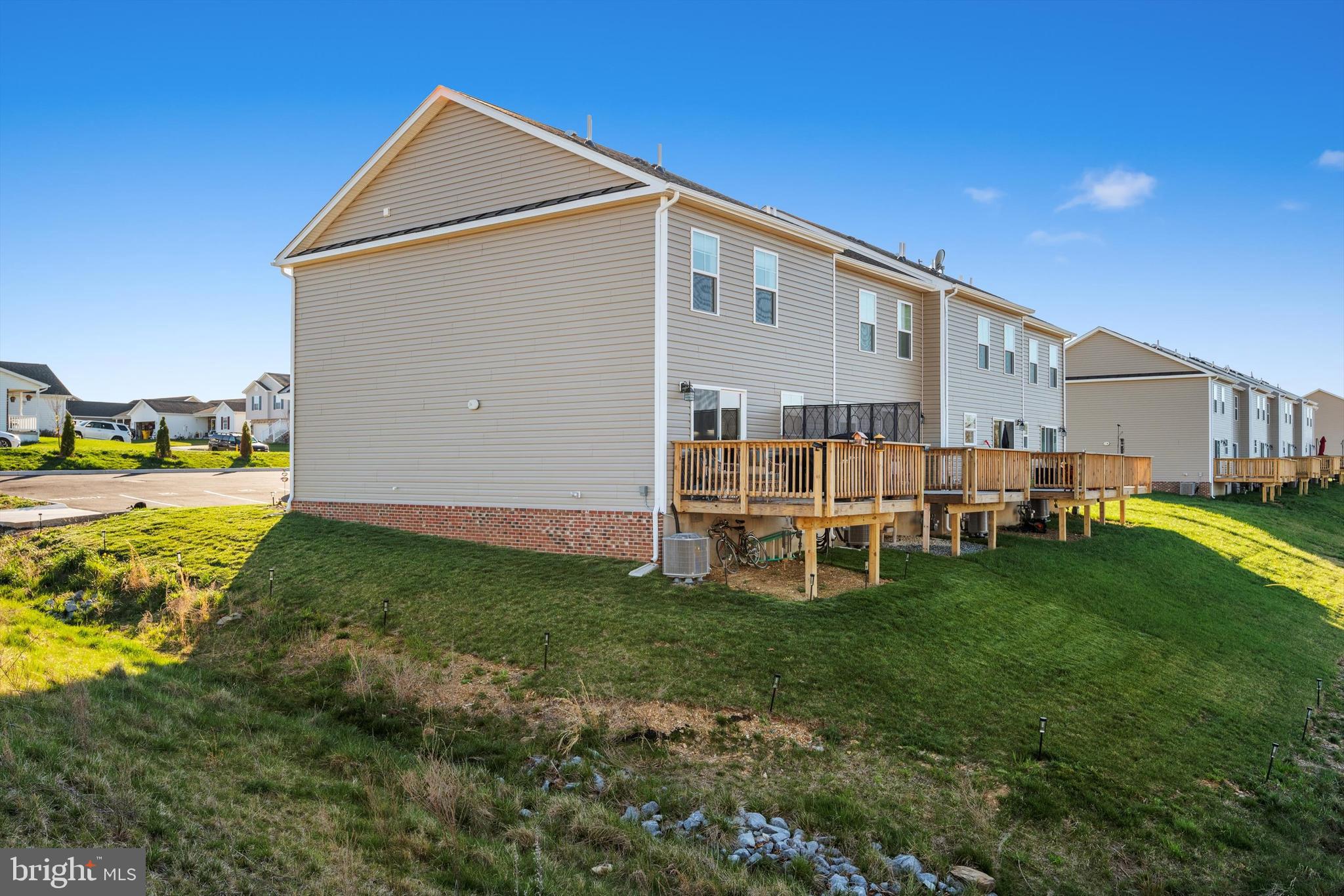 HERITAGE HILLS - Residential