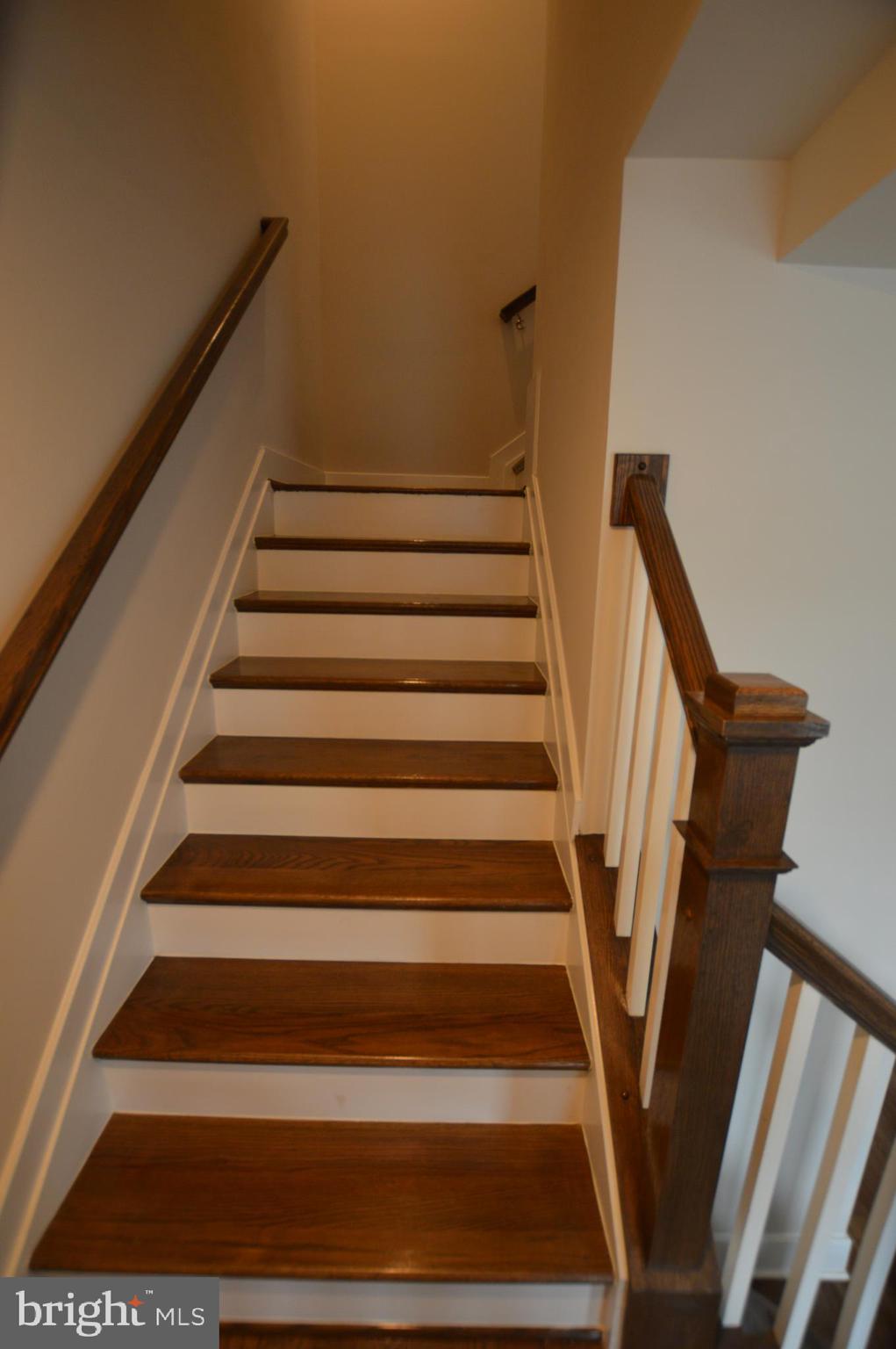 MACALLAN CROSSING - Residential Lease