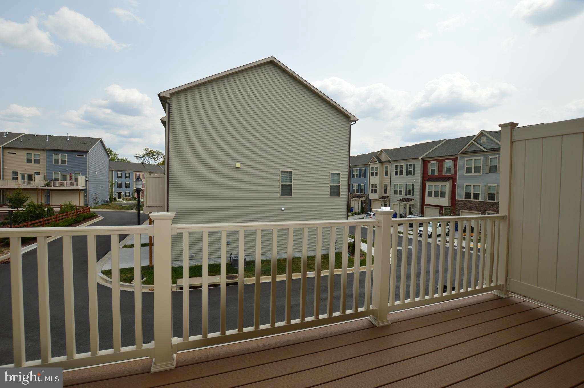 MACALLAN CROSSING - Residential Lease