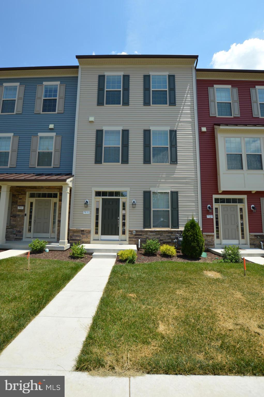 MACALLAN CROSSING - Residential Lease