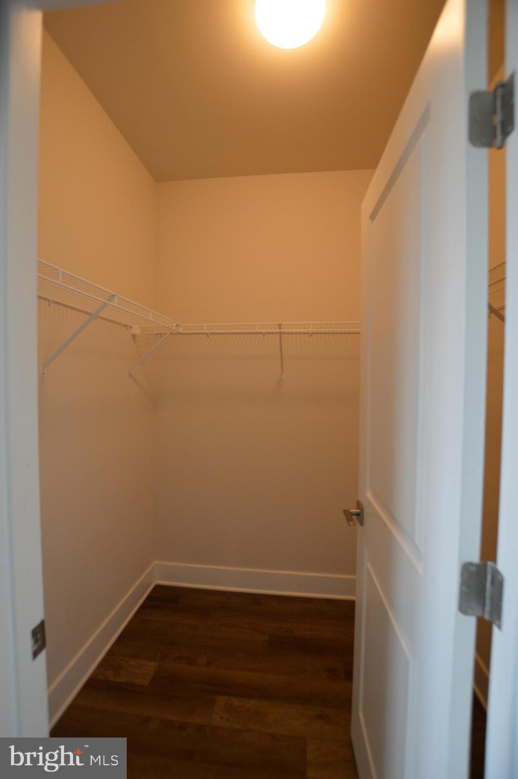 MACALLAN CROSSING - Residential Lease