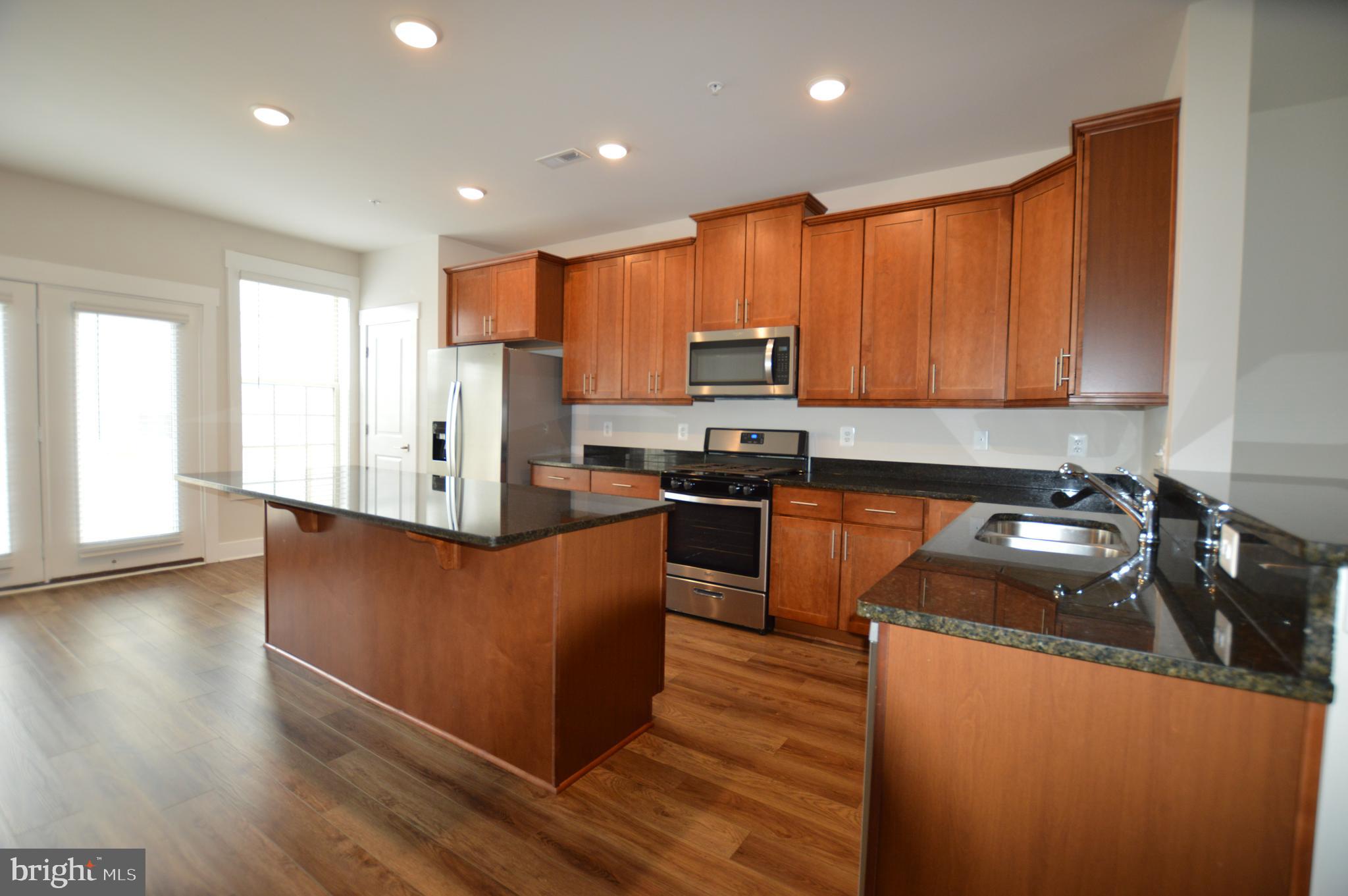 MACALLAN CROSSING - Residential Lease