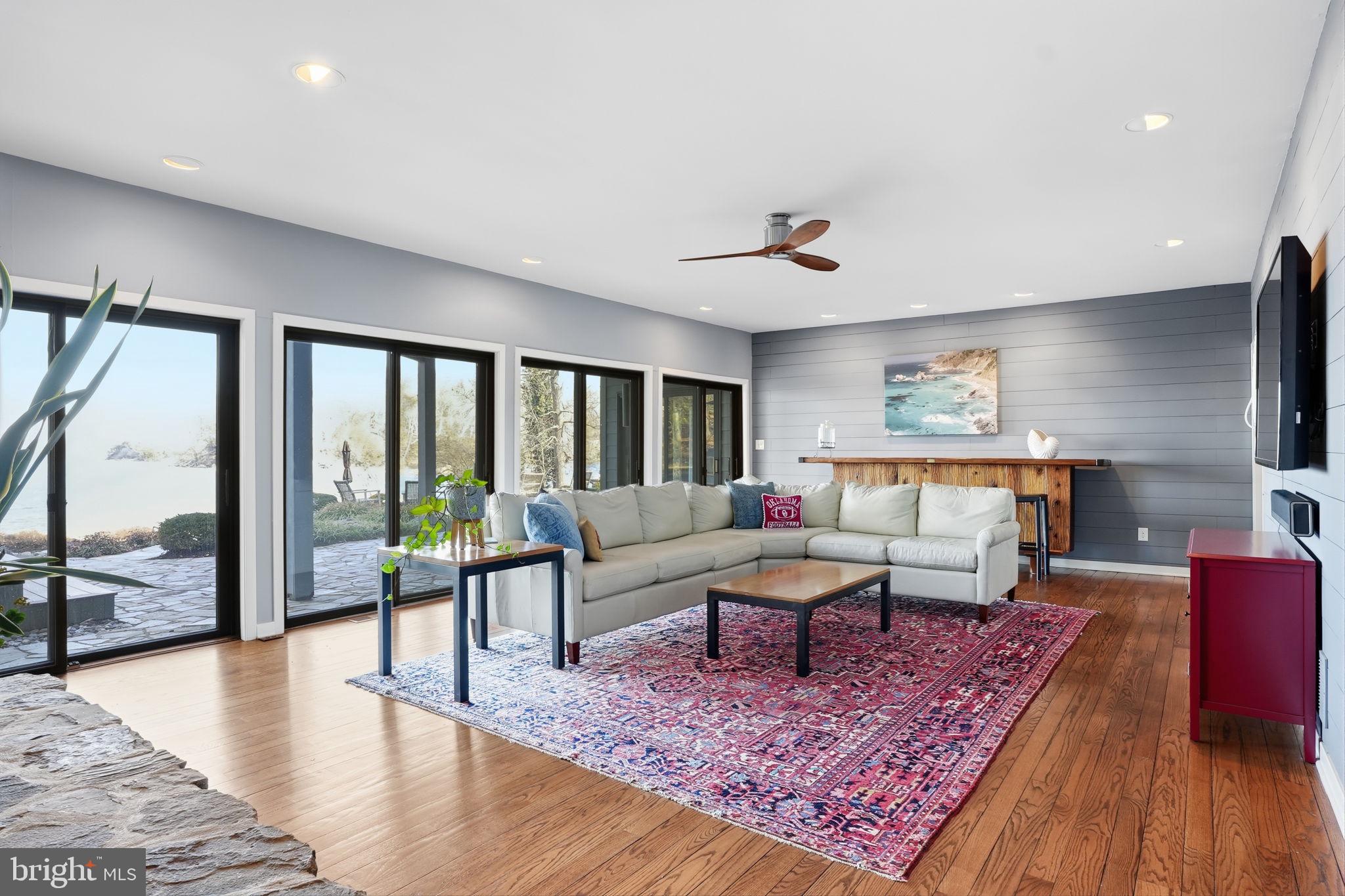 BAYBERRY HILL - Residential