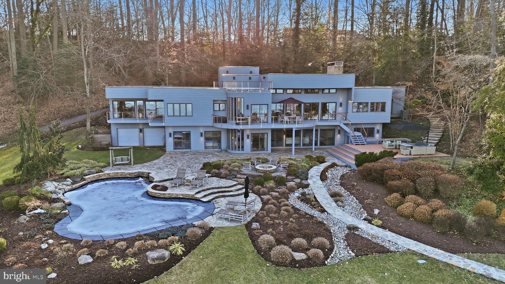 BAYBERRY HILL - Residential