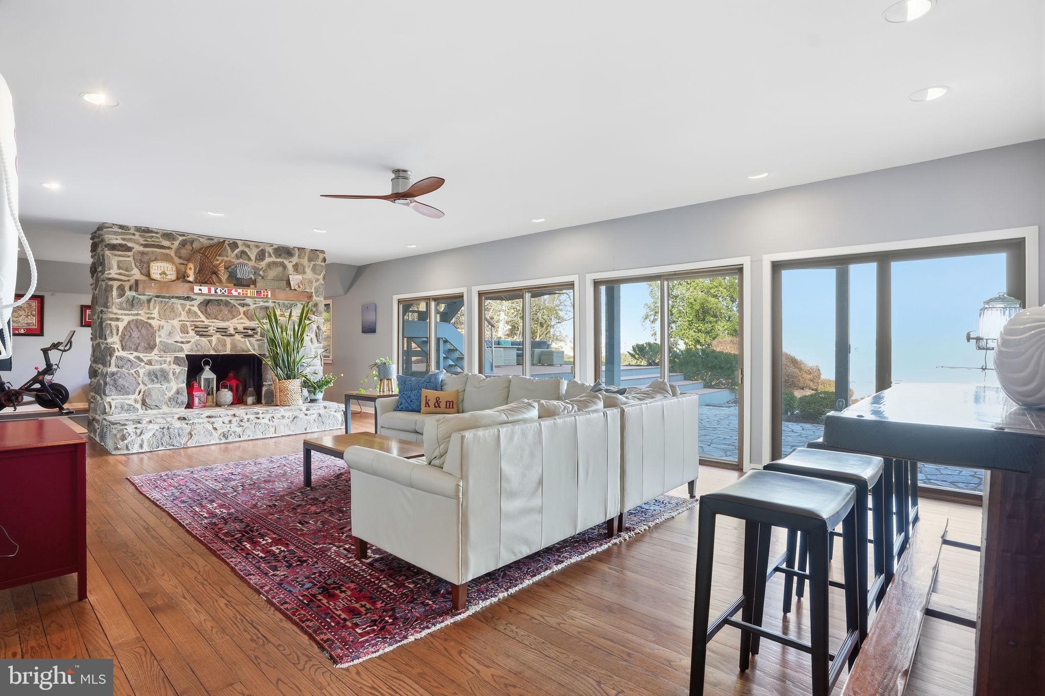 BAYBERRY HILL - Residential