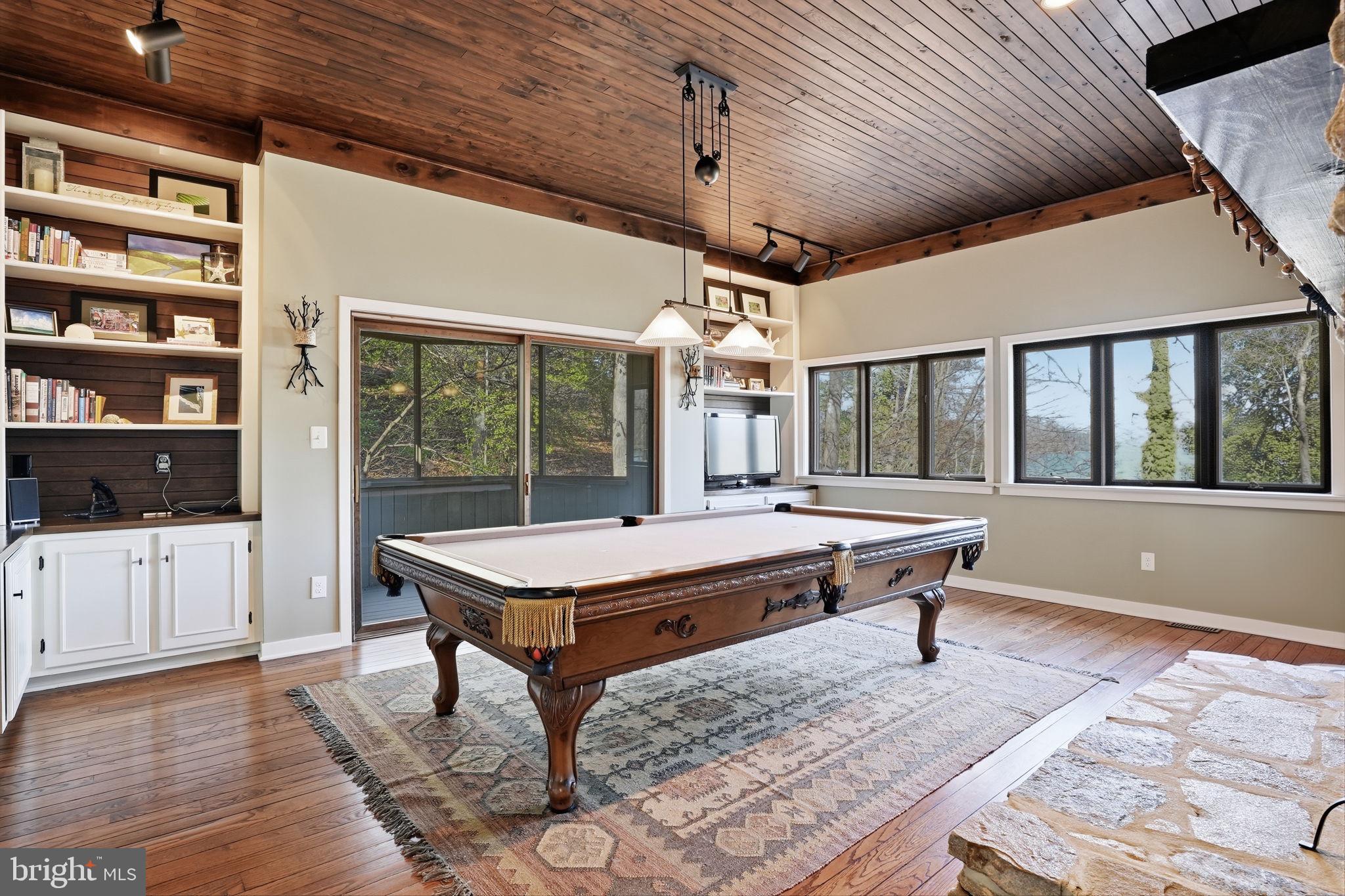 BAYBERRY HILL - Residential