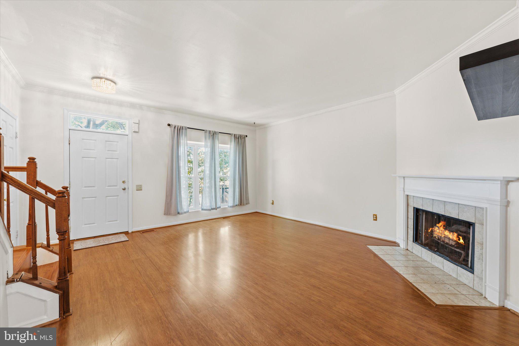 109 CHELSEA COURT NE
