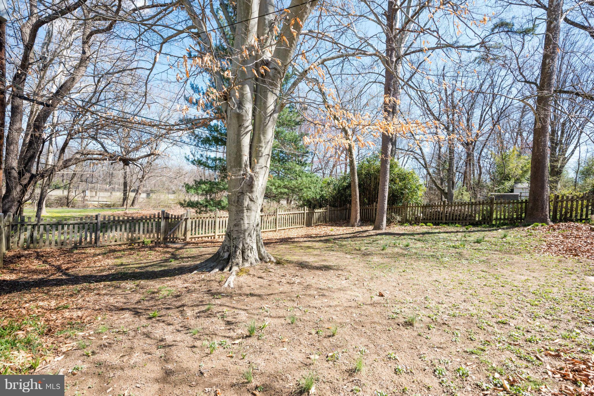 MADISON MANOR - Residential Lease