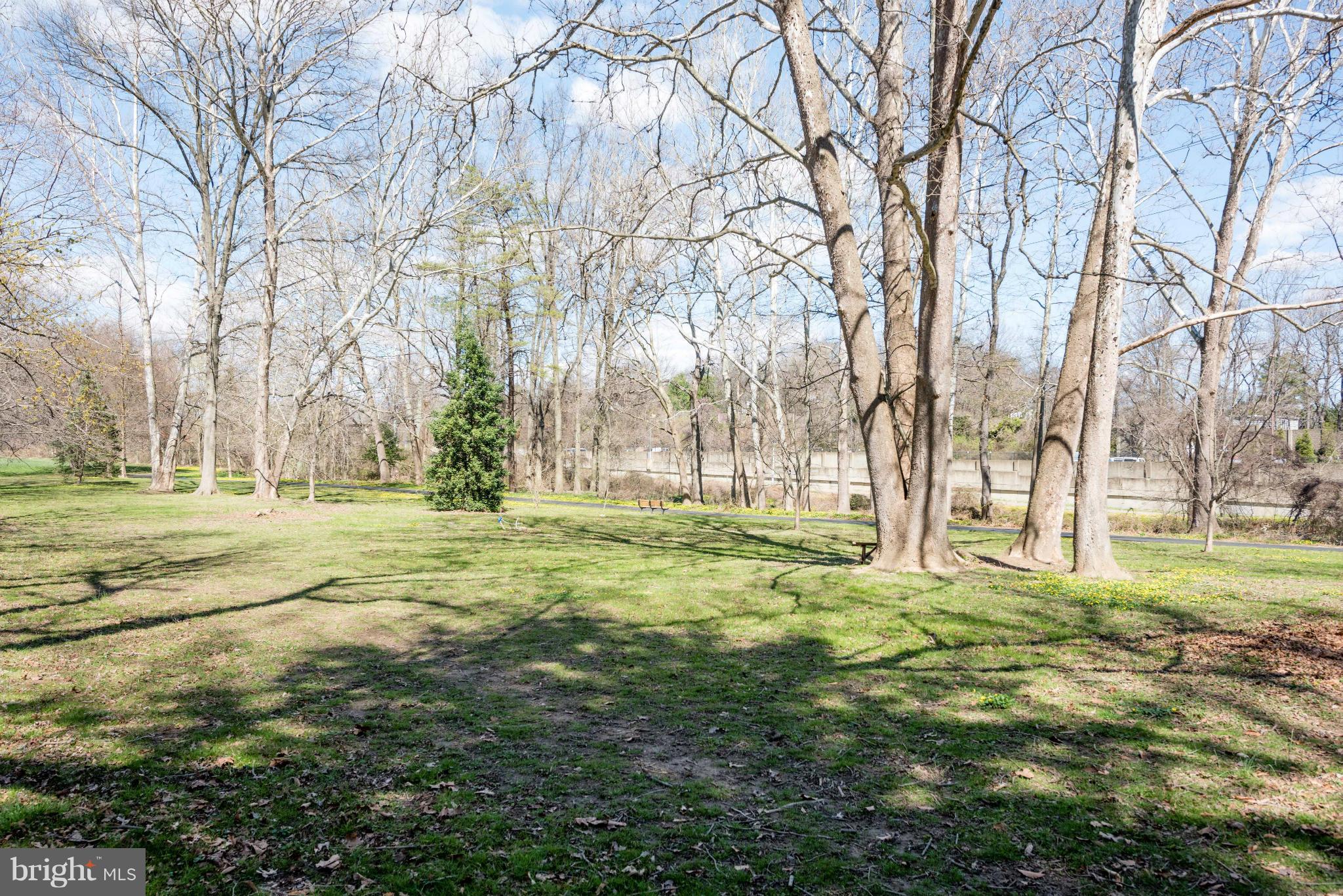 MADISON MANOR - Residential Lease