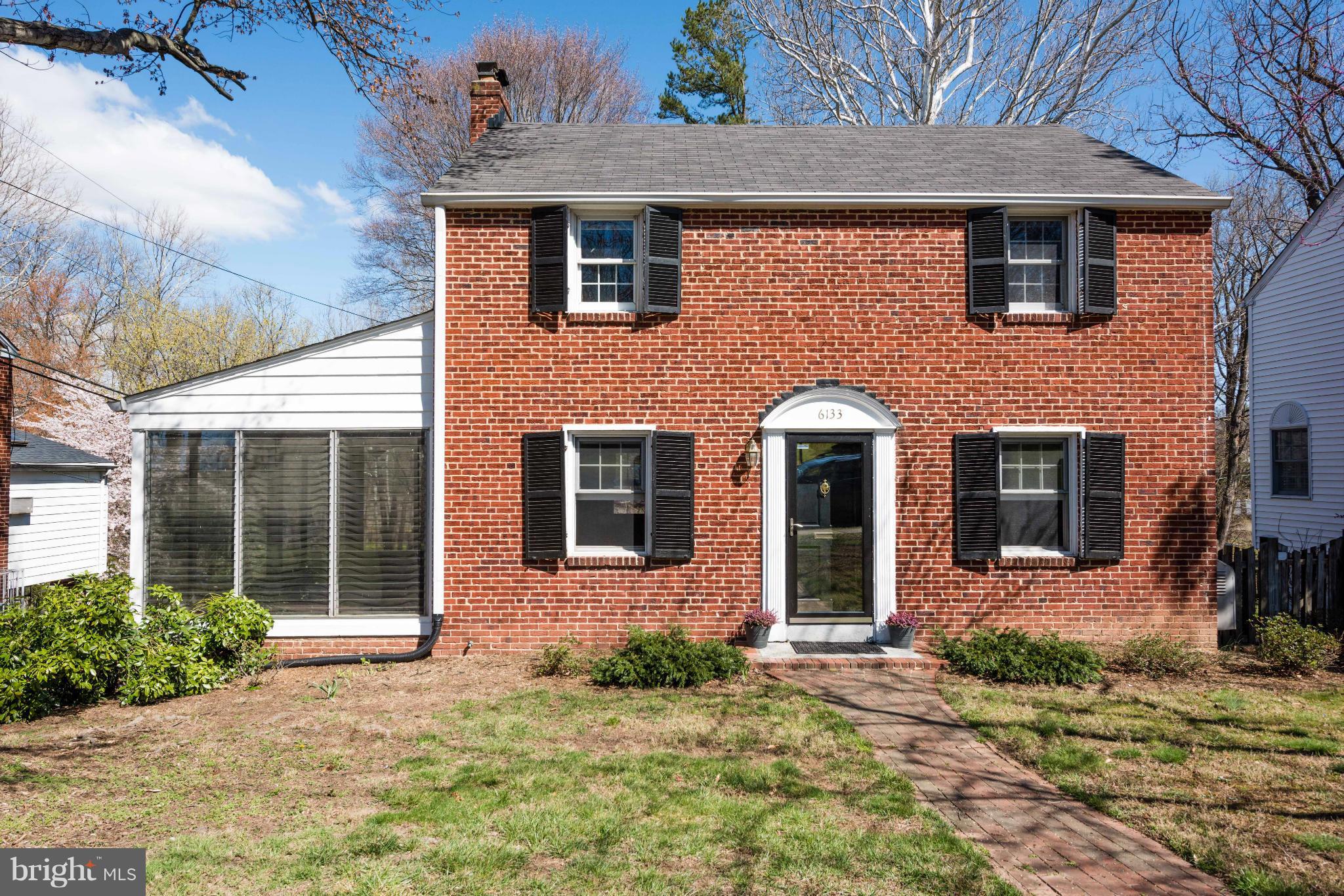 MADISON MANOR - Residential Lease