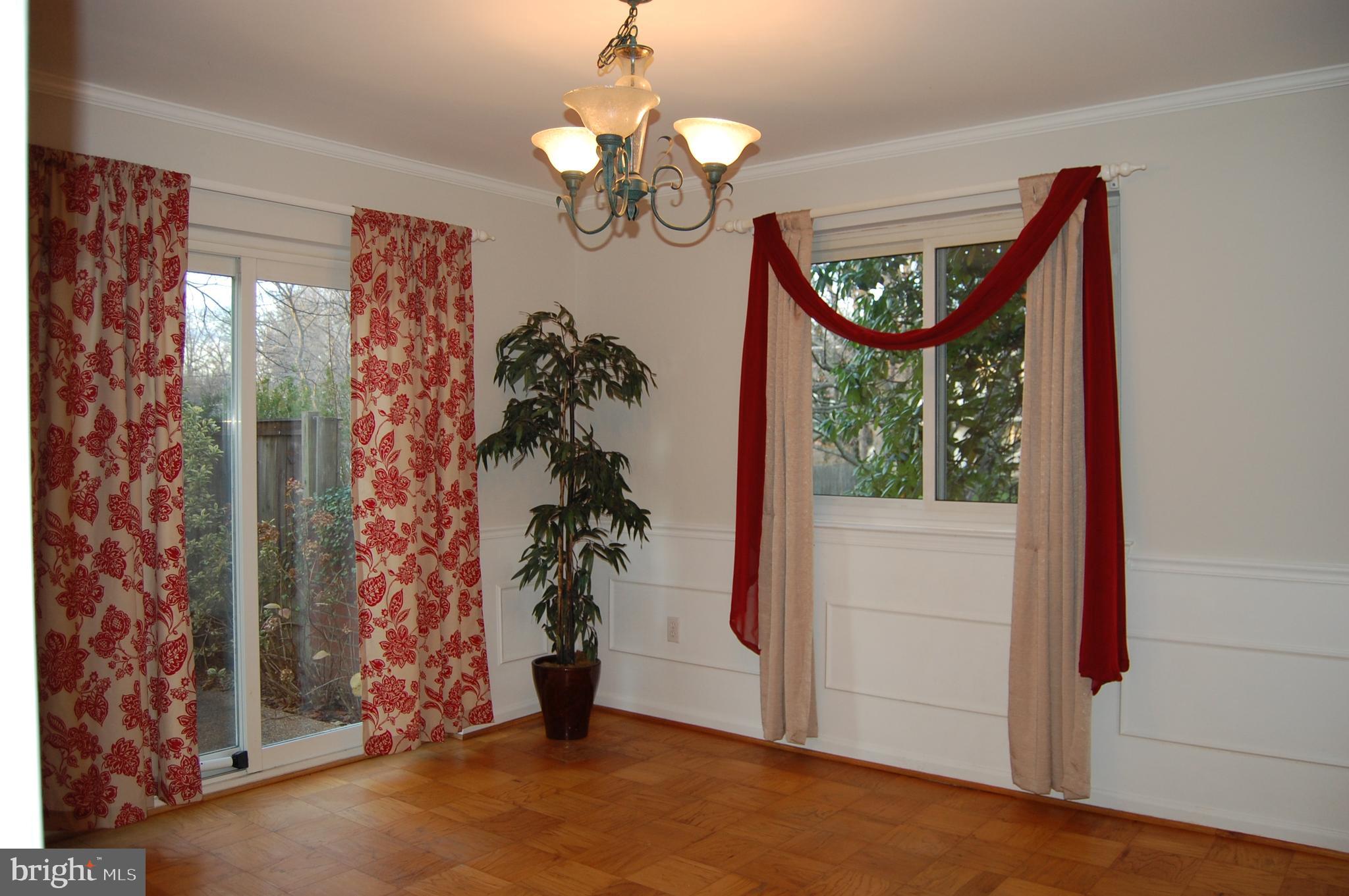 WEST SPRINGFIELD VILLAGE - Residential Lease