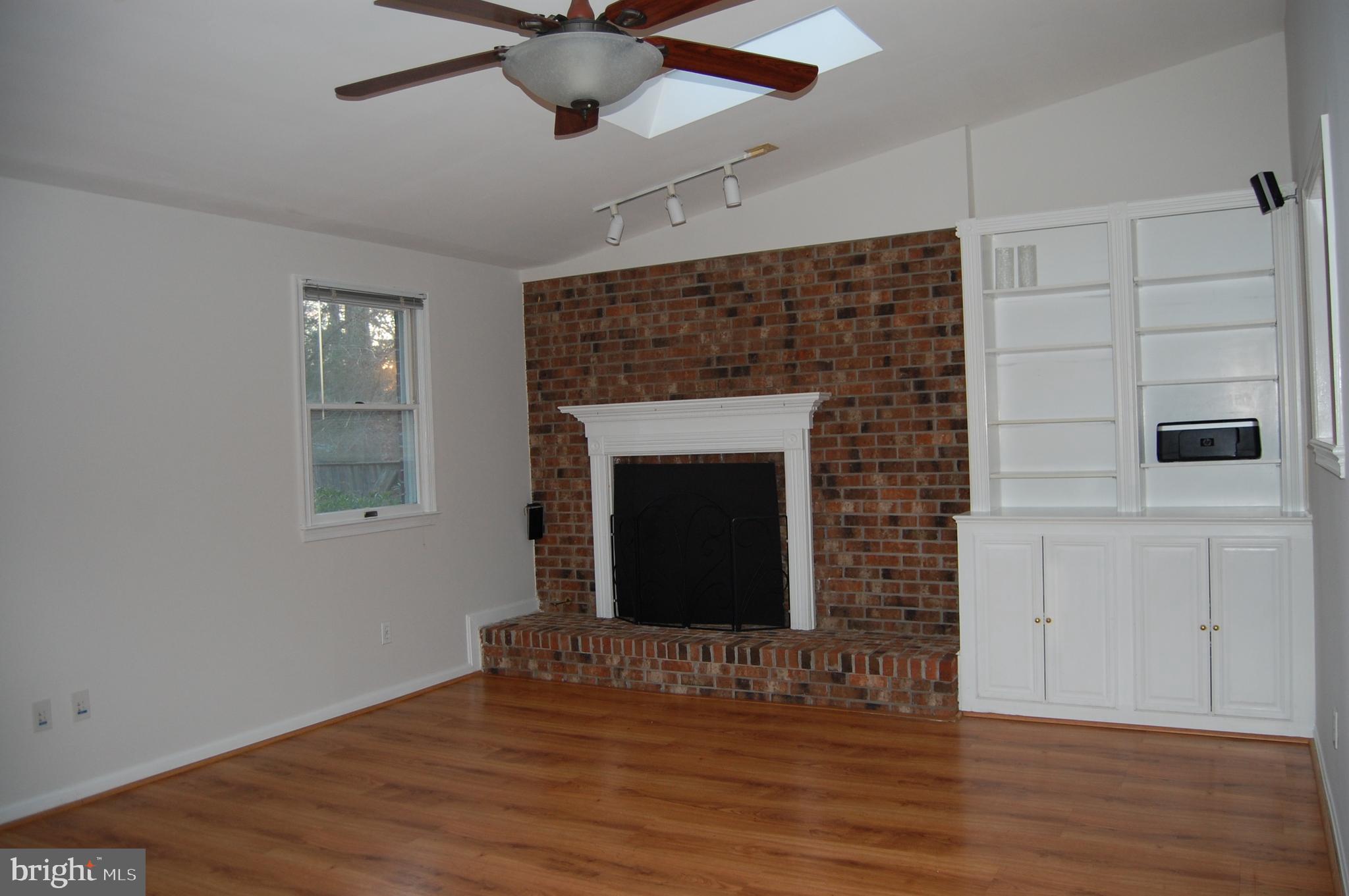 WEST SPRINGFIELD VILLAGE - Residential Lease