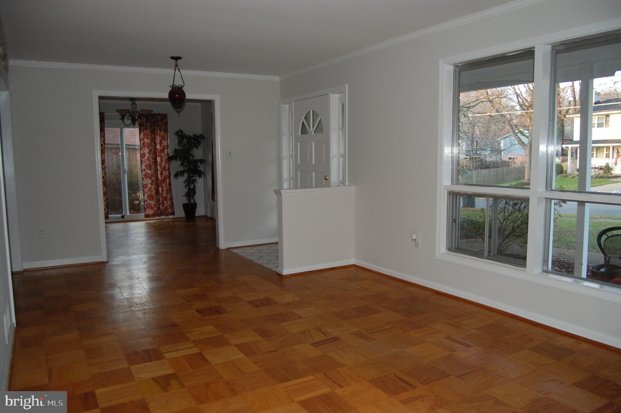 WEST SPRINGFIELD VILLAGE - Residential Lease