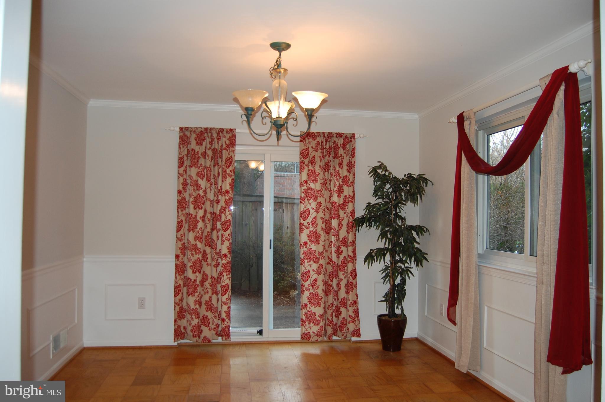 WEST SPRINGFIELD VILLAGE - Residential Lease