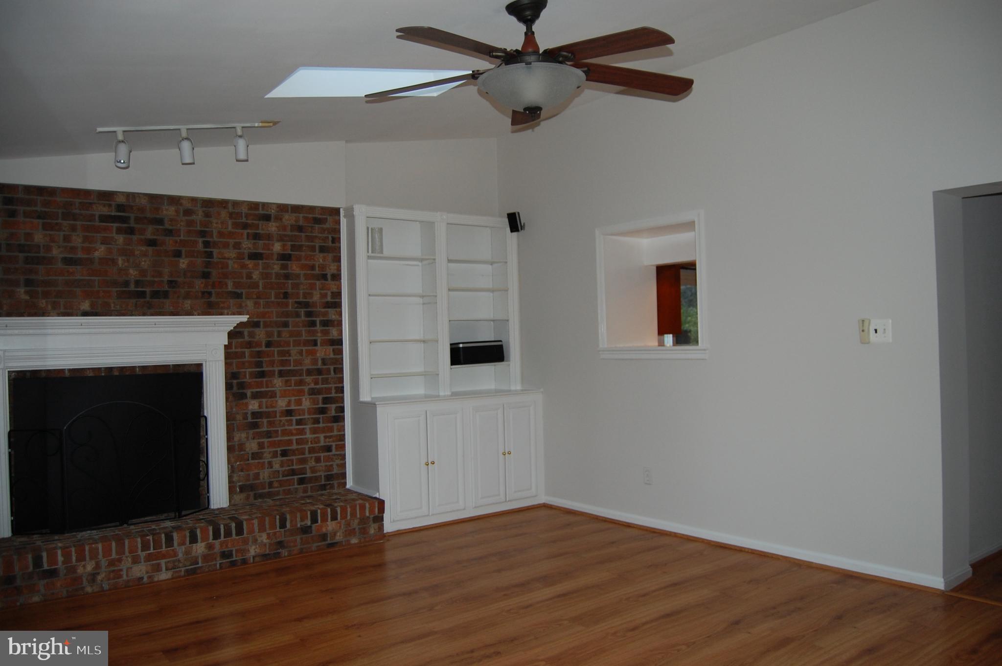 WEST SPRINGFIELD VILLAGE - Residential Lease