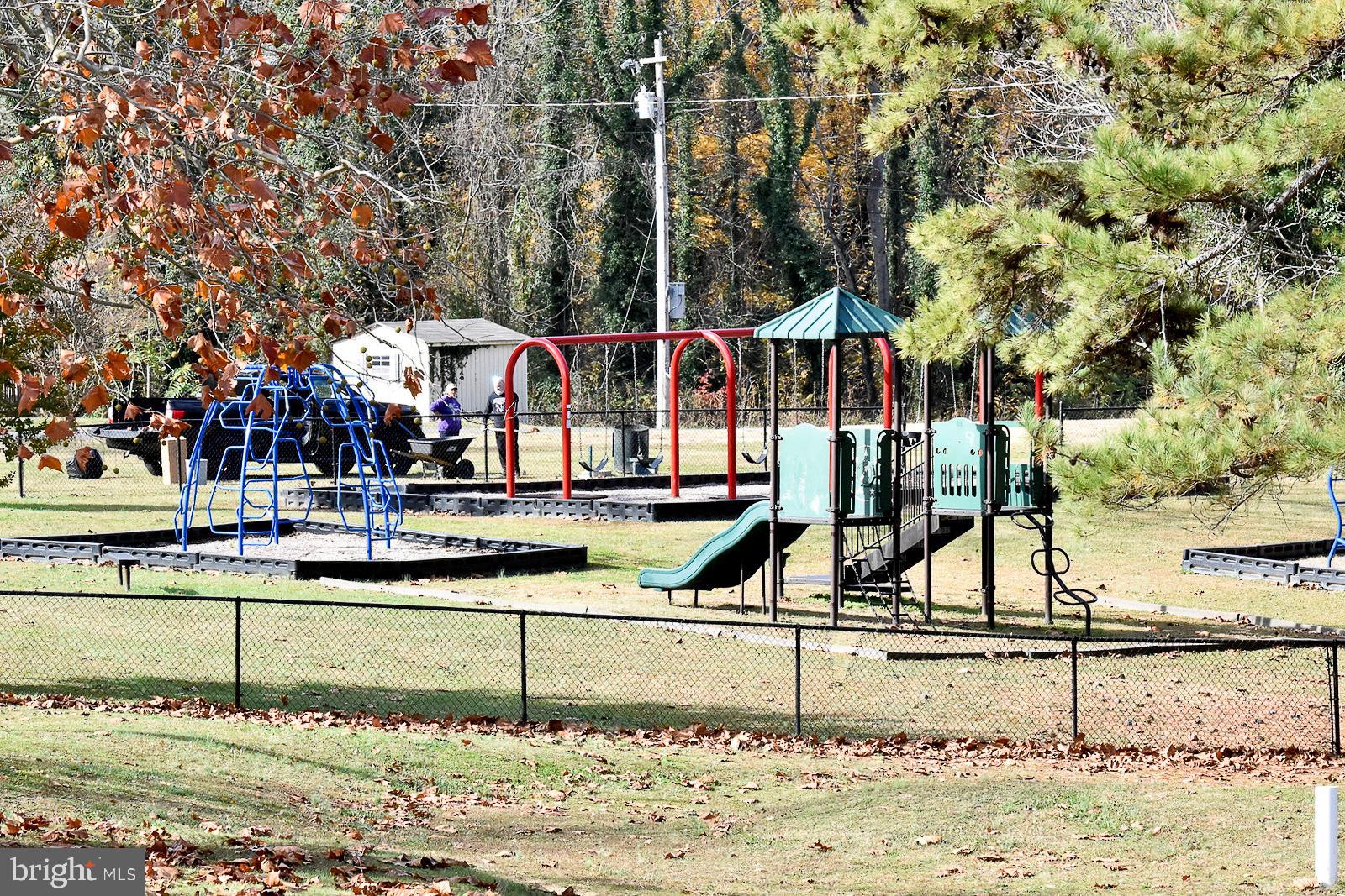 WHITE SANDS - Residential