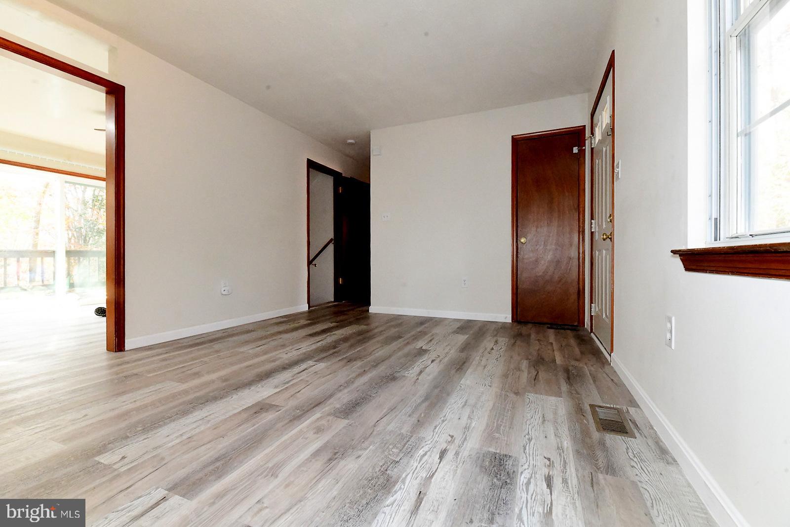 WHITE SANDS - Residential