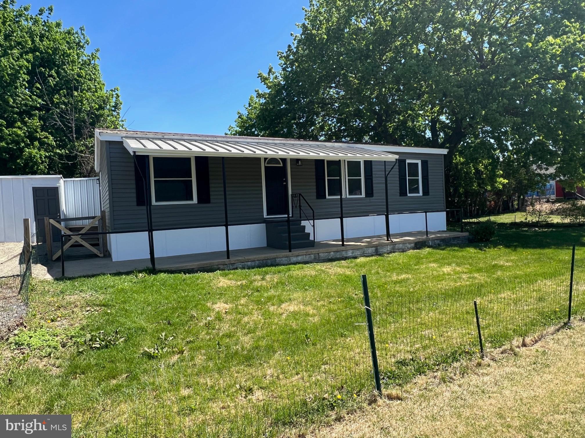 12 BALLFIELD LANE
