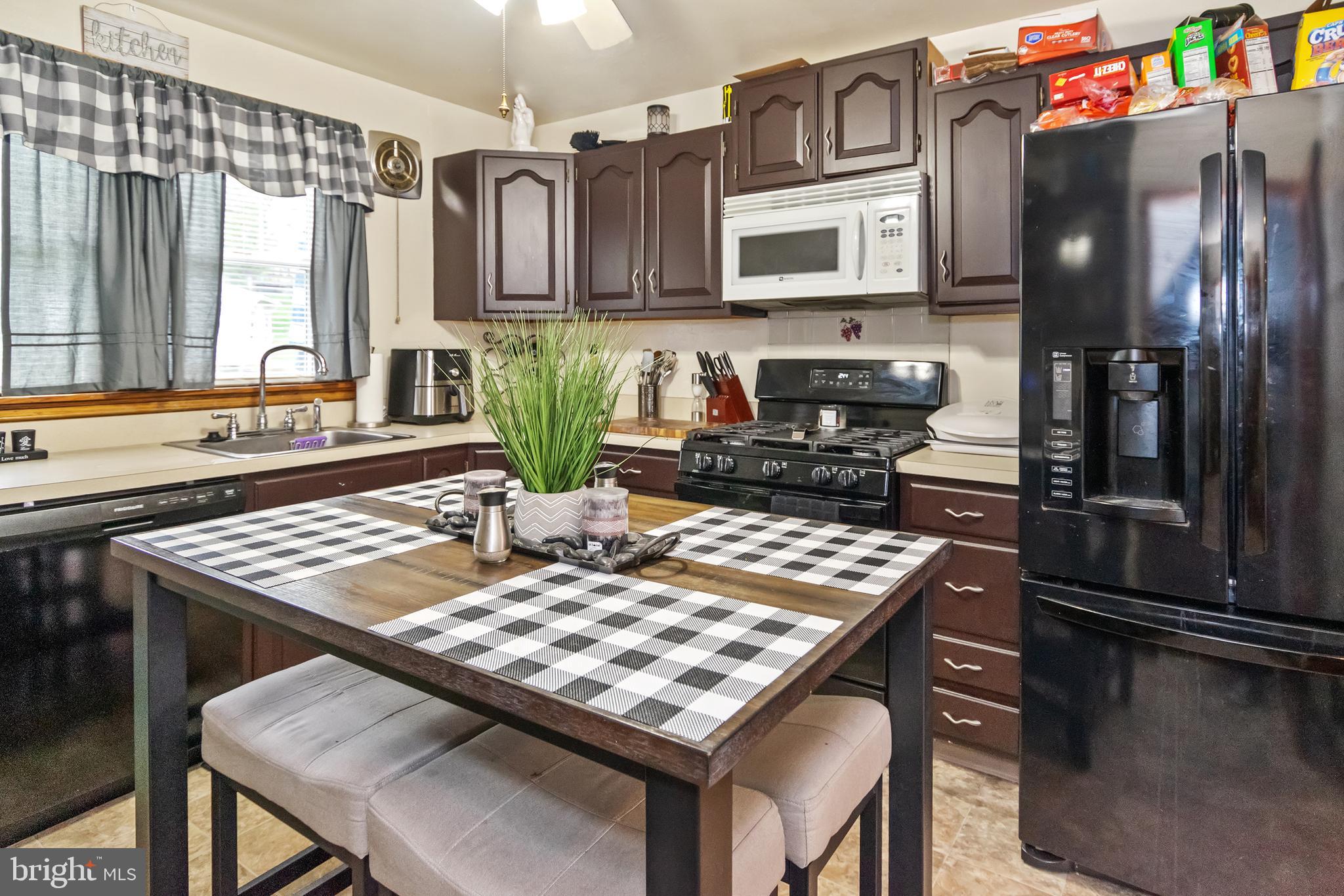 OAKLAND TERRACE - Residential