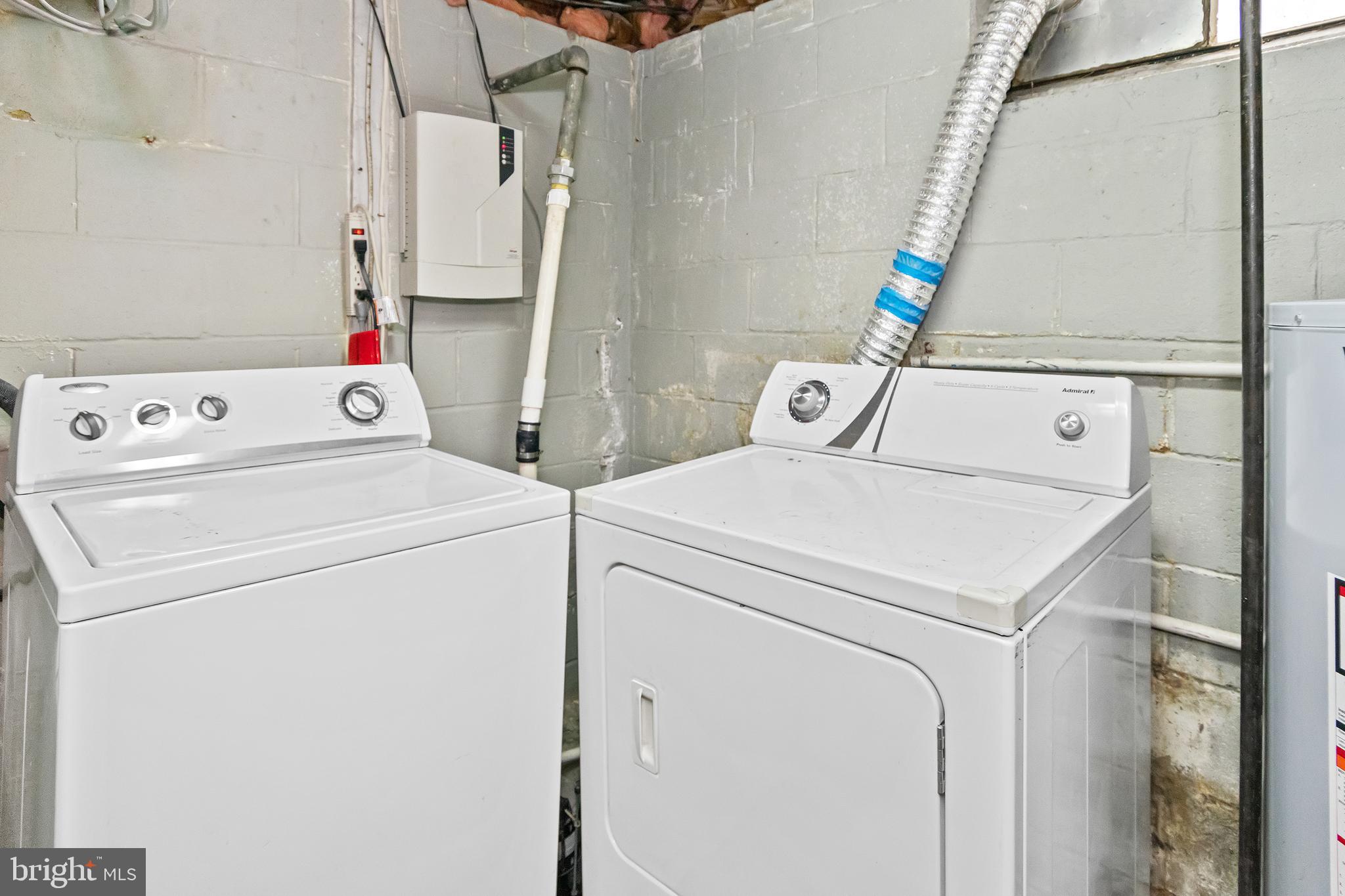 OAKLAND TERRACE - Residential