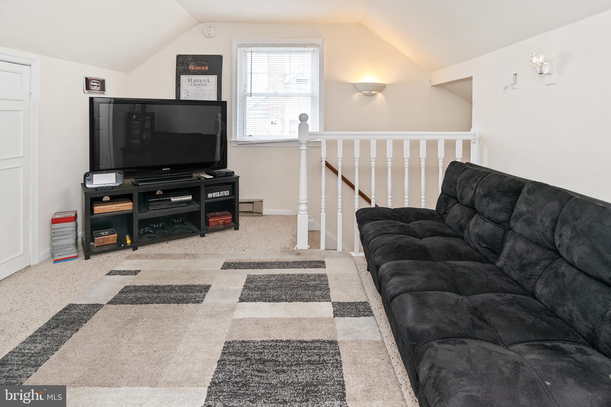 OAKLAND TERRACE - Residential