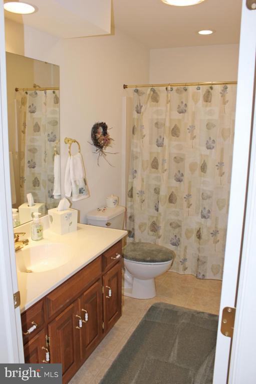SUMMIT POINTE AT ELM TREE - Residential