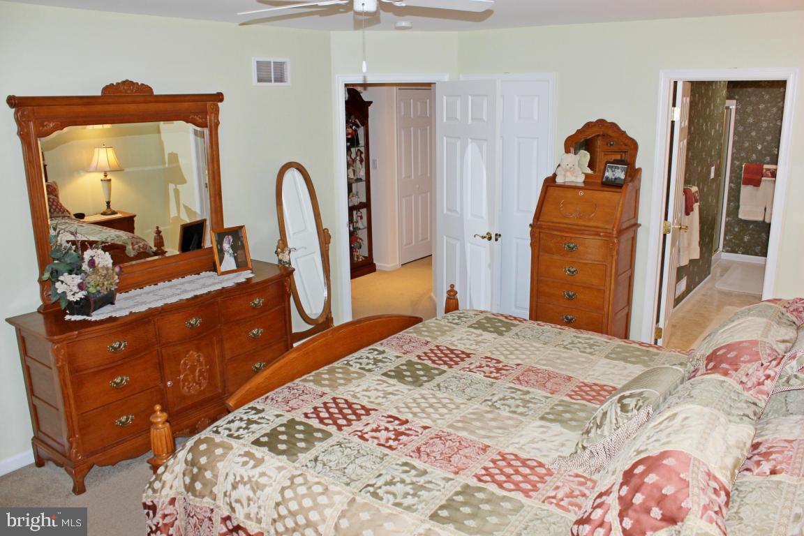 SUMMIT POINTE AT ELM TREE - Residential