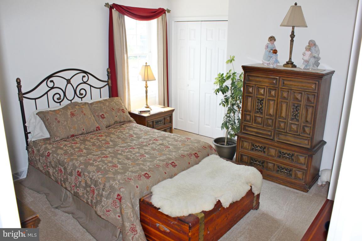 SUMMIT POINTE AT ELM TREE - Residential