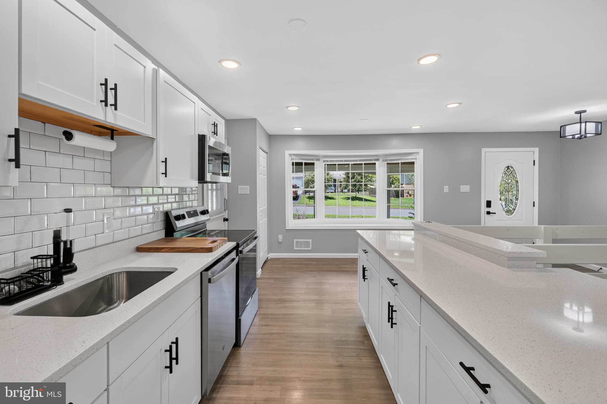 4752 CARTERWOOD DRIVE