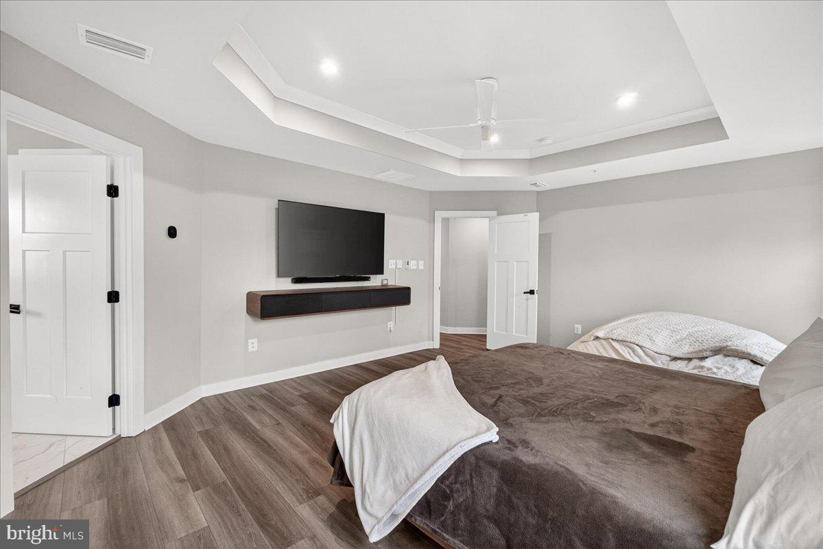 LAKE LINGANORE - Residential