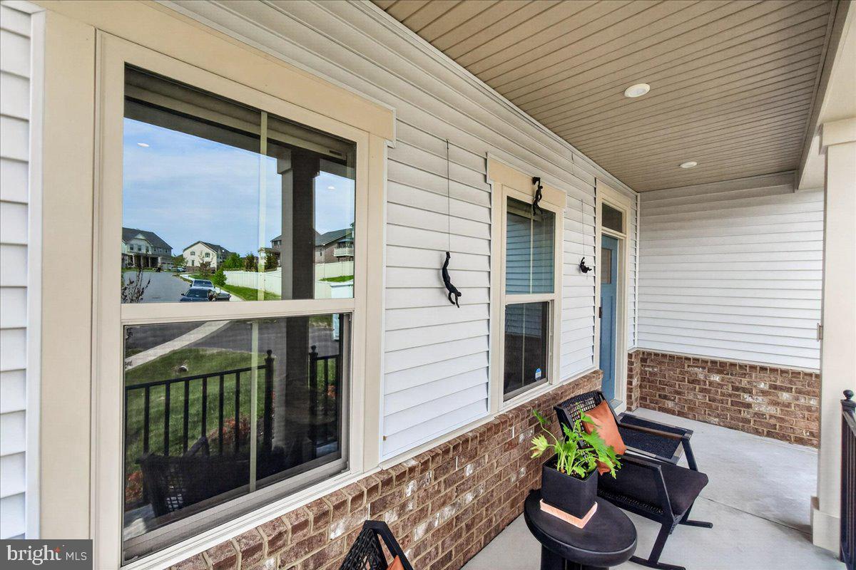 LAKE LINGANORE - Residential