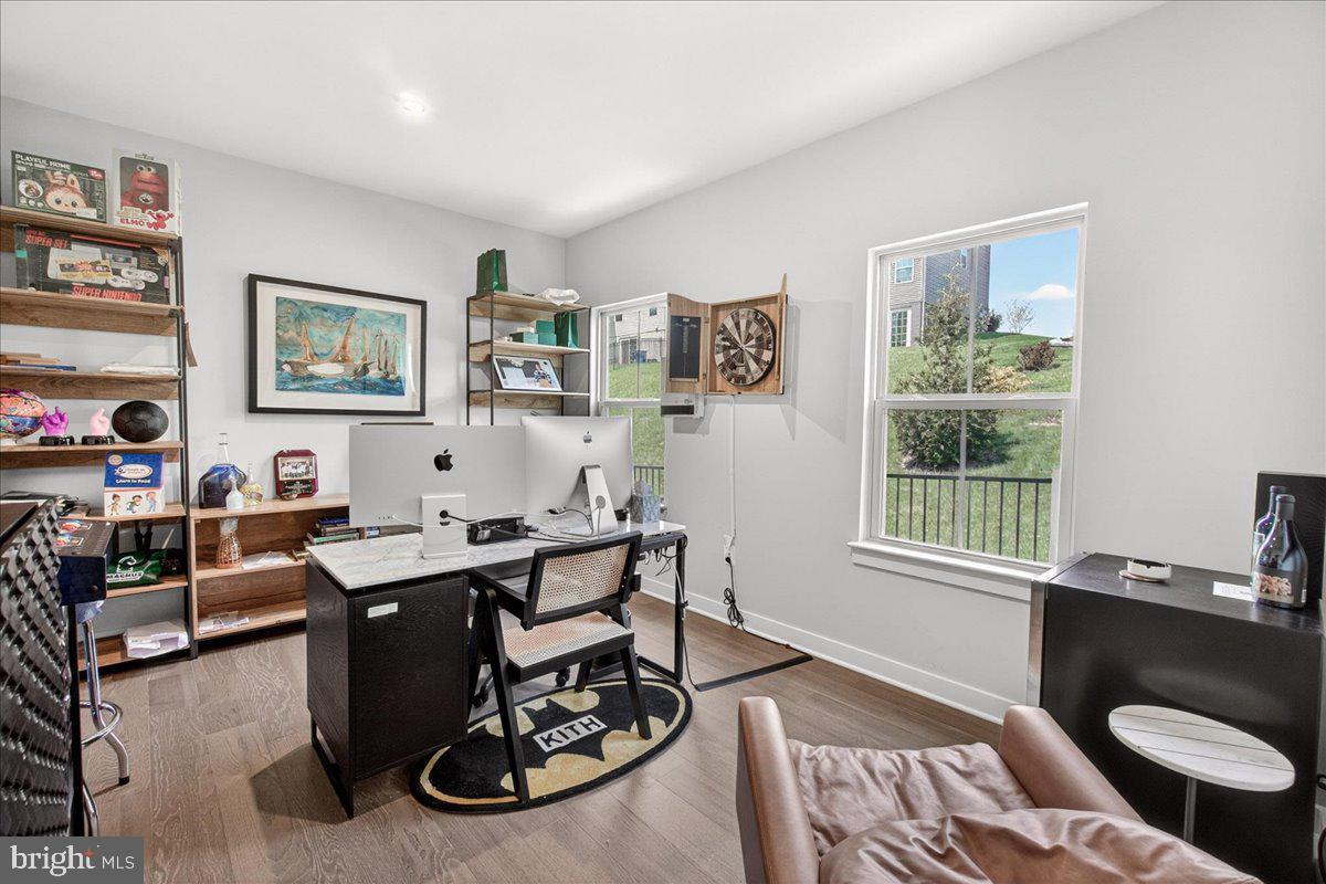 LAKE LINGANORE - Residential