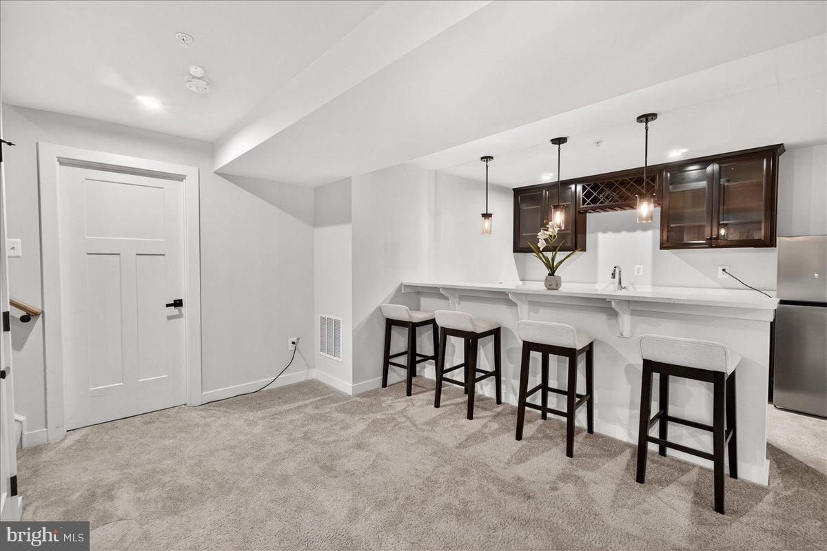 LAKE LINGANORE - Residential