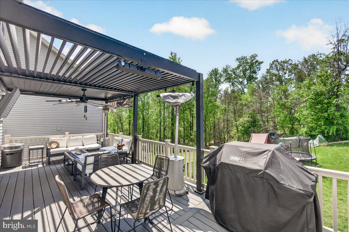 LAKE LINGANORE - Residential