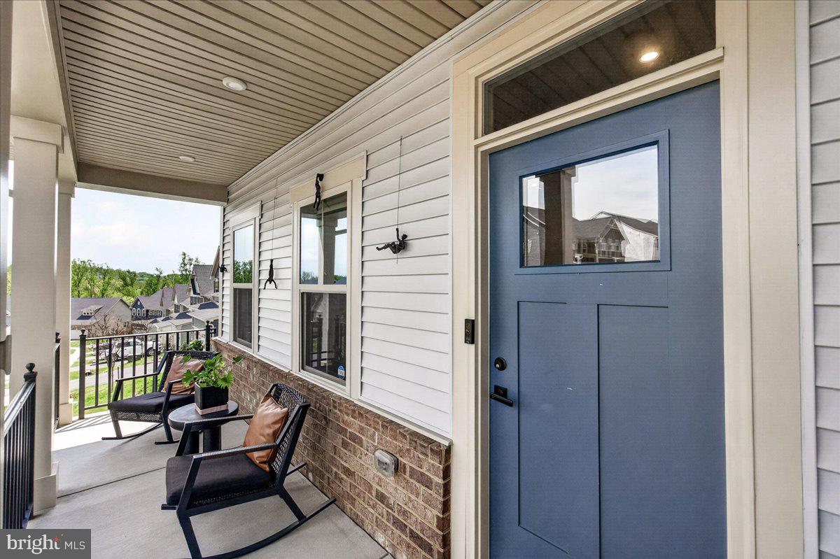 LAKE LINGANORE - Residential