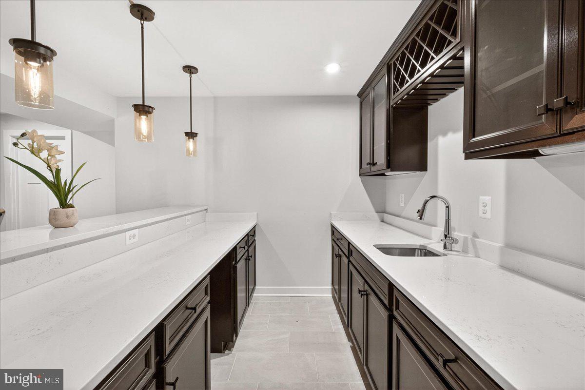 LAKE LINGANORE - Residential